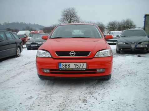 Opel Astra sedan 92kW benzin 2003