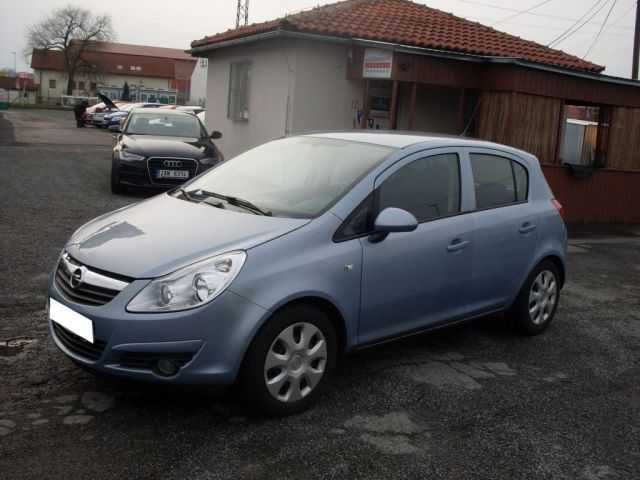 Opel Corsa hatchback 55kW nafta 200801