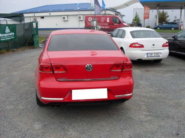 Volkswagen Passat sedan 103kW nafta 201104