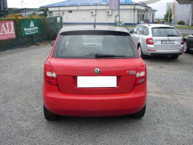 Škoda Fabia hatchback 51kW nafta 200908