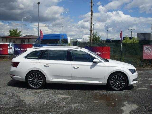 Škoda Superb kombi 206kW benzin 201601