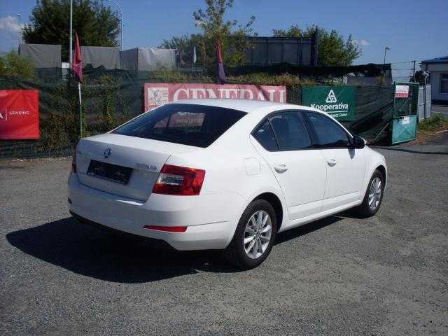 Škoda Octavia sedan 81kW nafta 201602