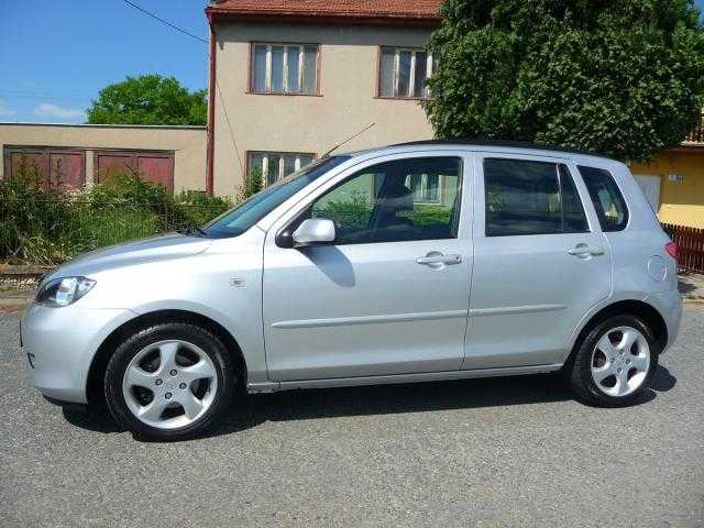 Mazda 2 hatchback 50kW nafta 200412