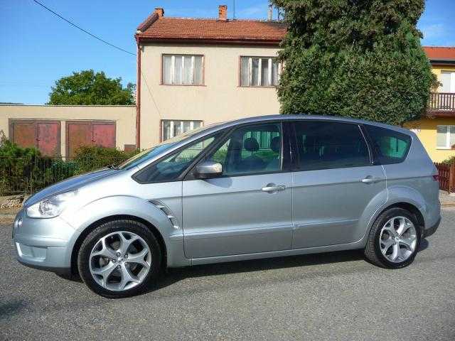 Ford S-MAX MPV 103kW nafta 200609