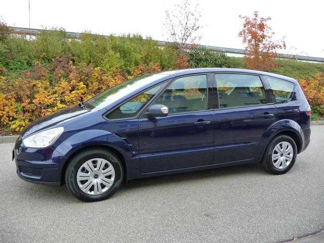 Ford S-MAX MPV 103kW nafta 200612