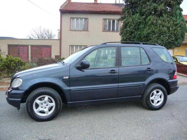 Mercedes-Benz Třídy M terénní 120kW nafta 200108