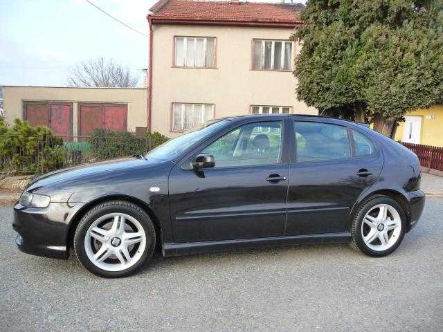 Seat Leon hatchback 110kW nafta 200212