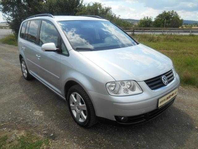 Volkswagen Touran MPV 103kW nafta 200604