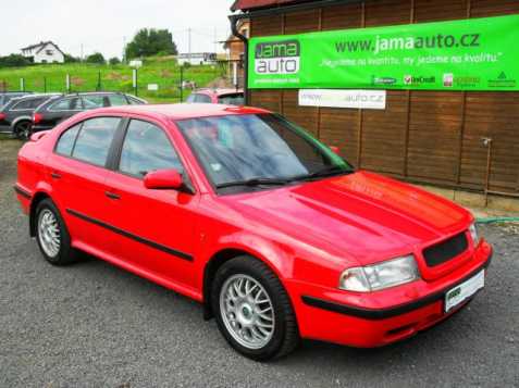 Škoda Octavia hatchback 110kW benzin 200002