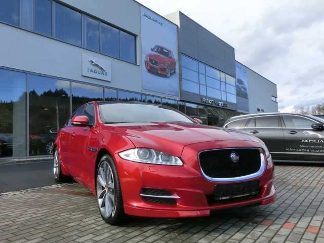 Jaguar XJ limuzína 250kW benzin 2014