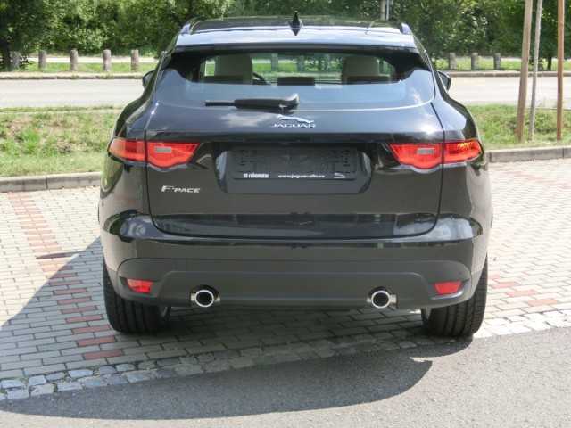 Jaguar F-Pace SUV 300PS nafta 2016