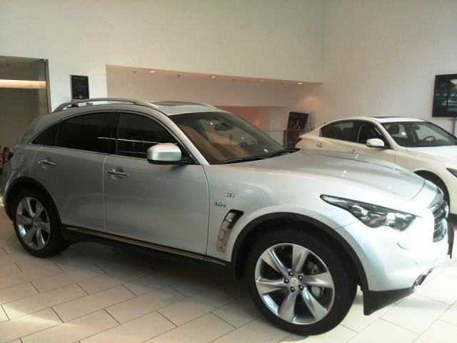 Infiniti QX70 SUV 235kW benzin 2015