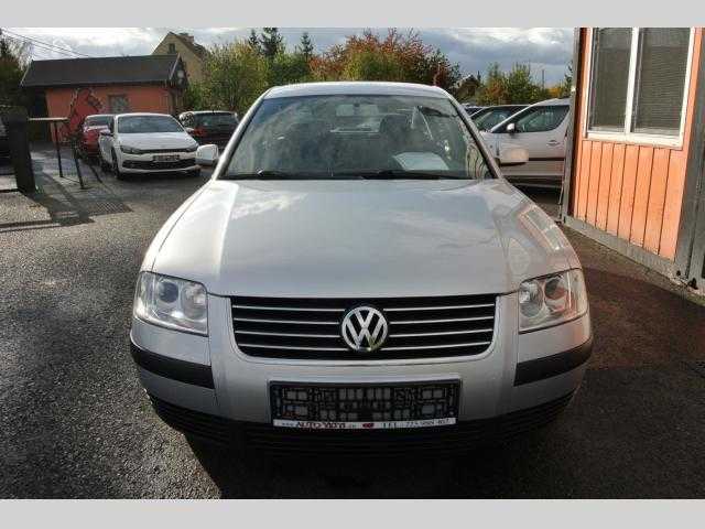 Volkswagen Passat sedan 75kW benzin 200109