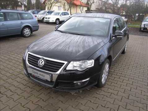 Volkswagen Passat sedan 103kW nafta 200907