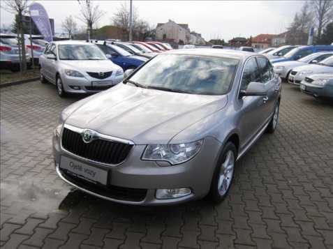 Škoda Superb sedan 118kW benzin 200808