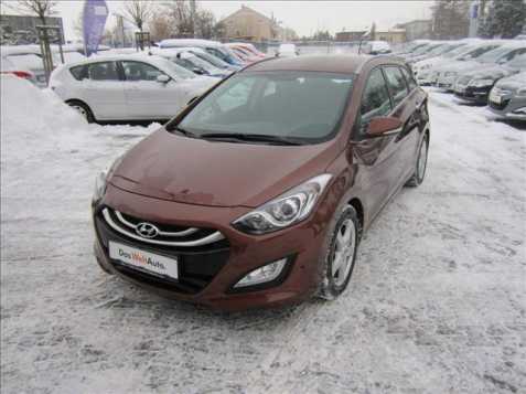 Hyundai i30 kombi 99kW benzin 201206