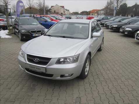 Hyundai Sonata sedan 118kW benzin 200611