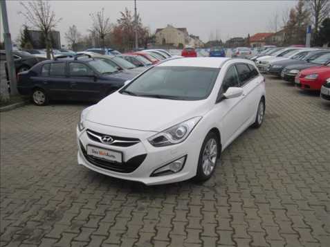 Hyundai i40 kombi 100kW nafta 201307