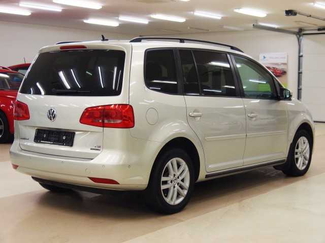 Volkswagen Touran MPV 110kW CNG + benzin 2011