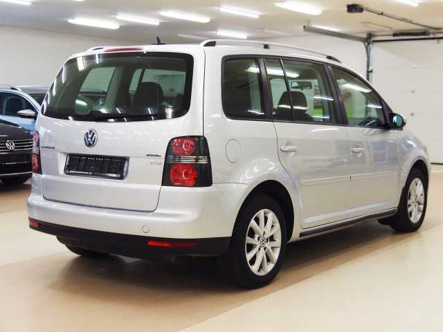 Volkswagen Touran MPV 110kW CNG + benzin 2010