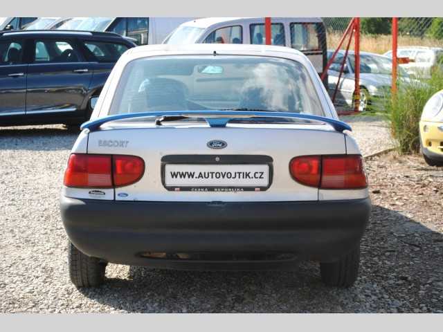 Ford Escort hatchback 55kW benzin 199604