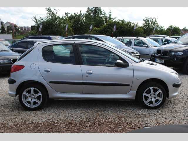 Peugeot 206 hatchback 44kW benzin 200401