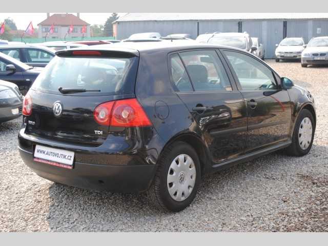 Volkswagen Golf hatchback 66kW nafta 200411