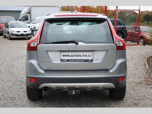 Volvo XC60 SUV 136kW nafta 200904