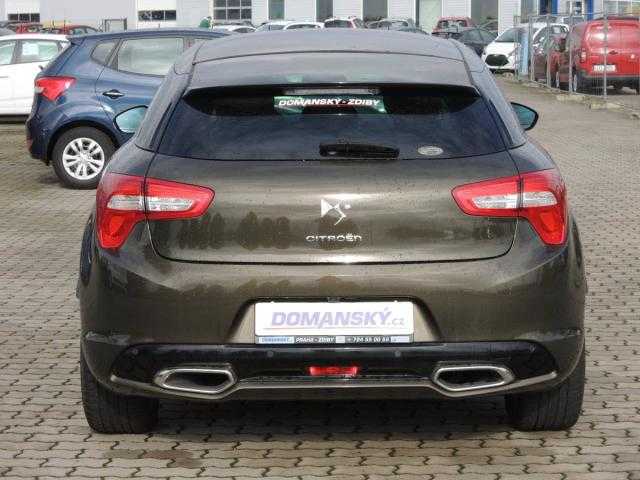 Citroën DS5 hatchback 120kW nafta 2013