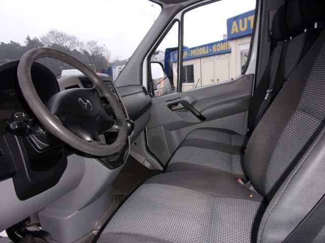 Mercedes-Benz Sprinter izotherm 70kW nafta 200901