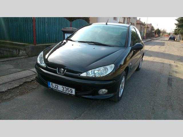 Peugeot 206 hatchback 50kW nafta 2005