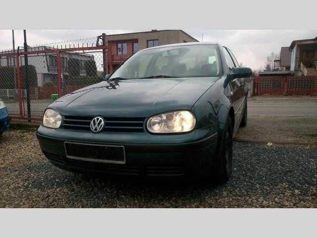 Volkswagen Golf hatchback 74kW nafta 2001