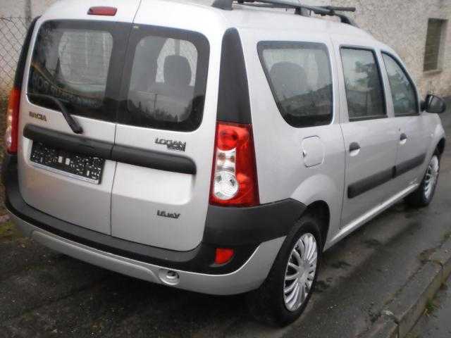 Dacia Logan MPV 77kW benzin 2008