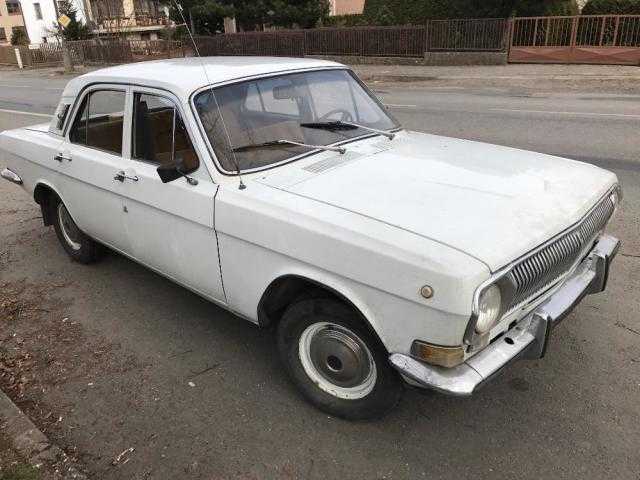 Ostatní Volha Gaz 2.5i 1979-veterán sedan 63kW benzin 1979