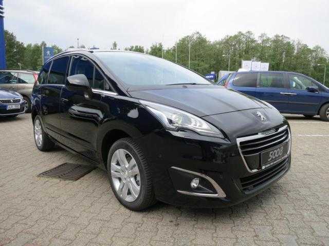 Peugeot 5008 MPV 120PS nafta 2016