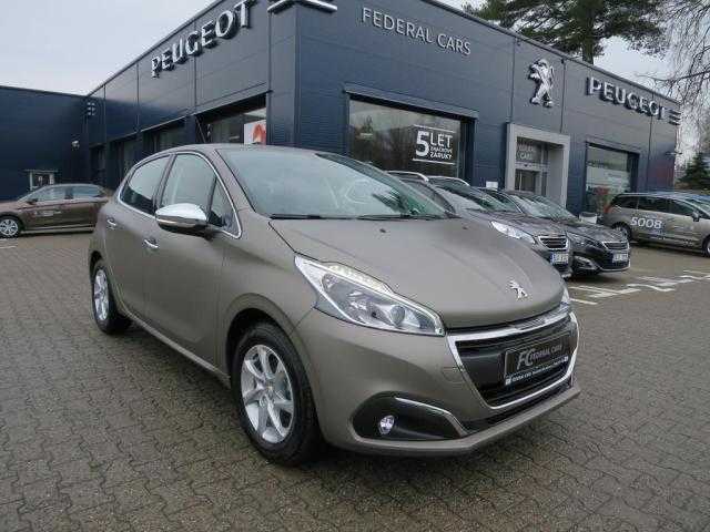 Peugeot 208 hatchback 60kW benzin 2015