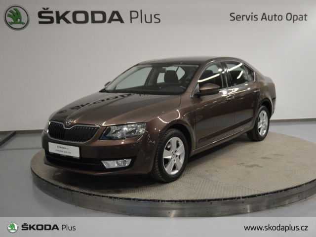 Škoda Octavia liftback 77kW benzin 201311