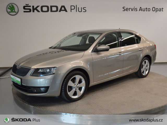 Škoda Octavia liftback 110kW nafta 201606