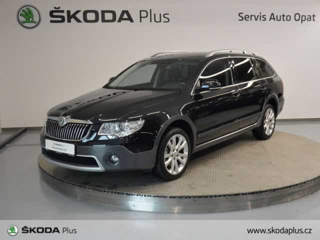 Škoda Superb kombi 125kW nafta 201212