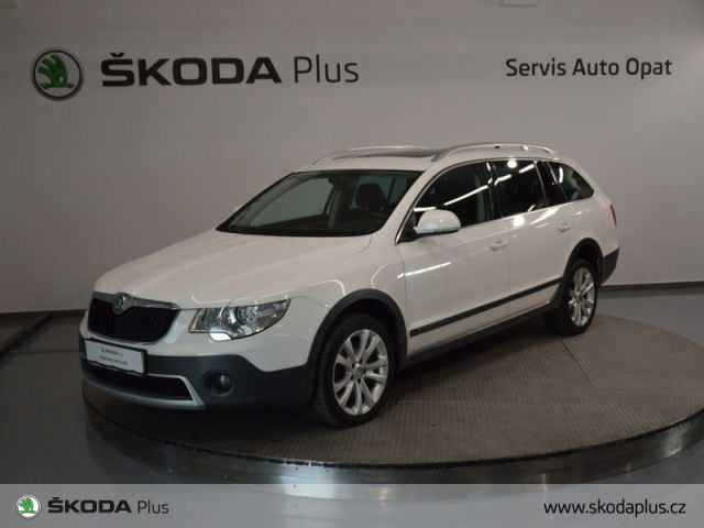 Škoda Superb kombi 125kW nafta 201211